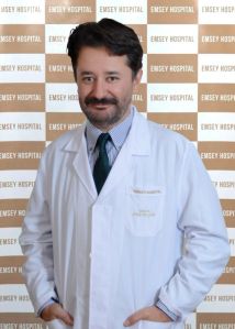 Emsey Hospital  Ortapedi ve Travmatoloji Uzmanı Prof. Dr. Mustafa Özdemir